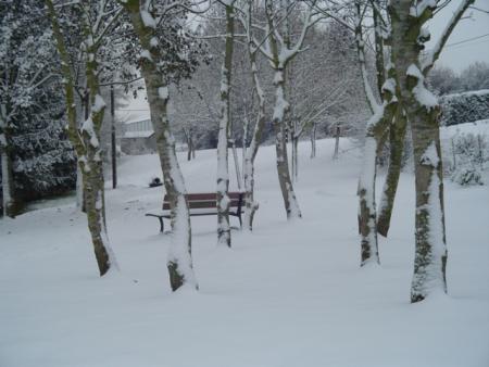 terrain de jeux a cot� de chez moi